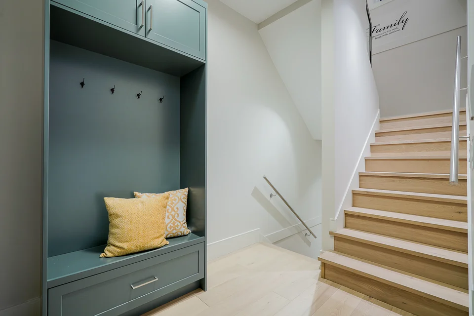 2630 Lakewood Drive — Vancouver